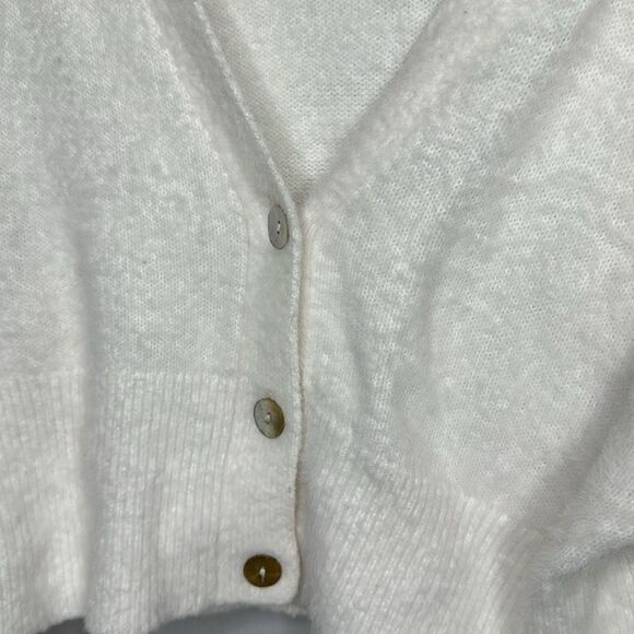 L.A Hearts/PacSun Fluffy White Three Button Cardigan. Size XS. - Picture 4 of 9
